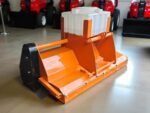Sweeper Machine With Water Spray