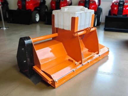 Sweeper Machine With Water Spray